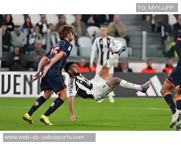 尤文图斯冬季转会窗目标锁定右后卫并希望若昂马里奥能顺利离队